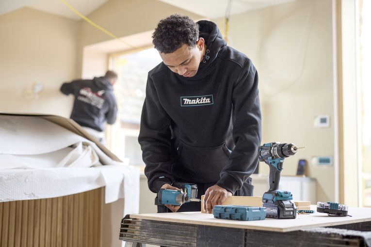 Makita Origin Hoodie Lifestyle 2