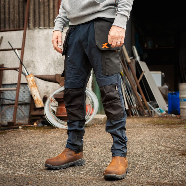 TACTICAL TROUSERS
